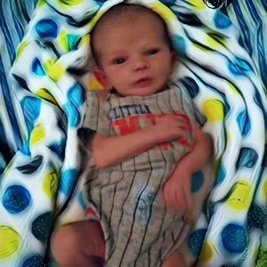 Meet your Posher, Laura